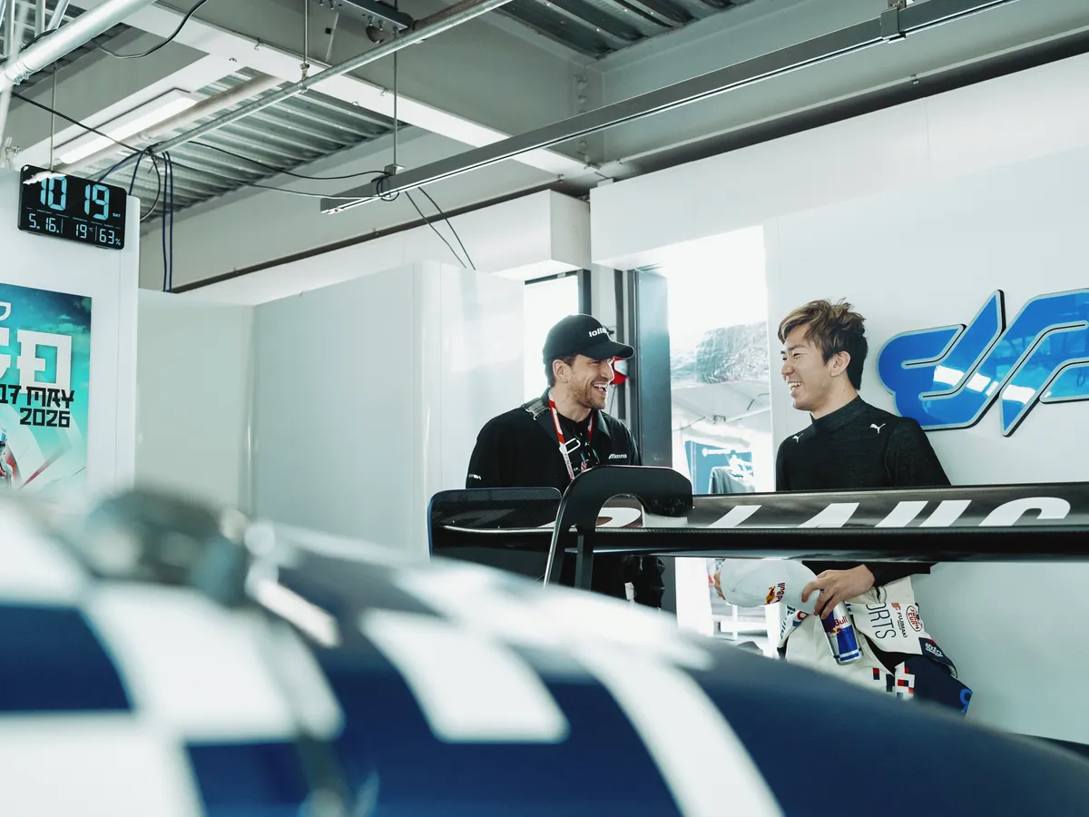 Steven Ilous with driver Ukyo Sasahara in the Sugo garage